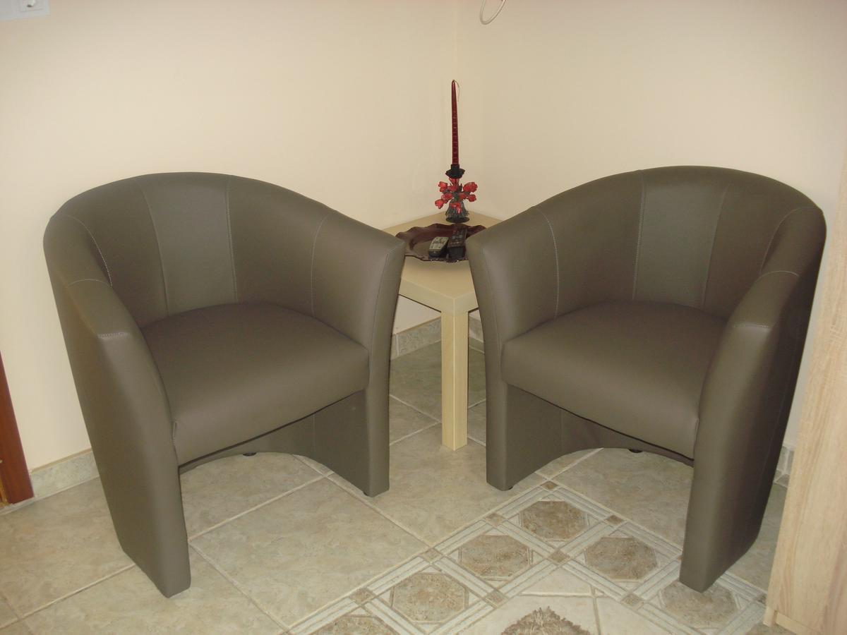 אגר Eszter Apartman מראה חיצוני תמונה